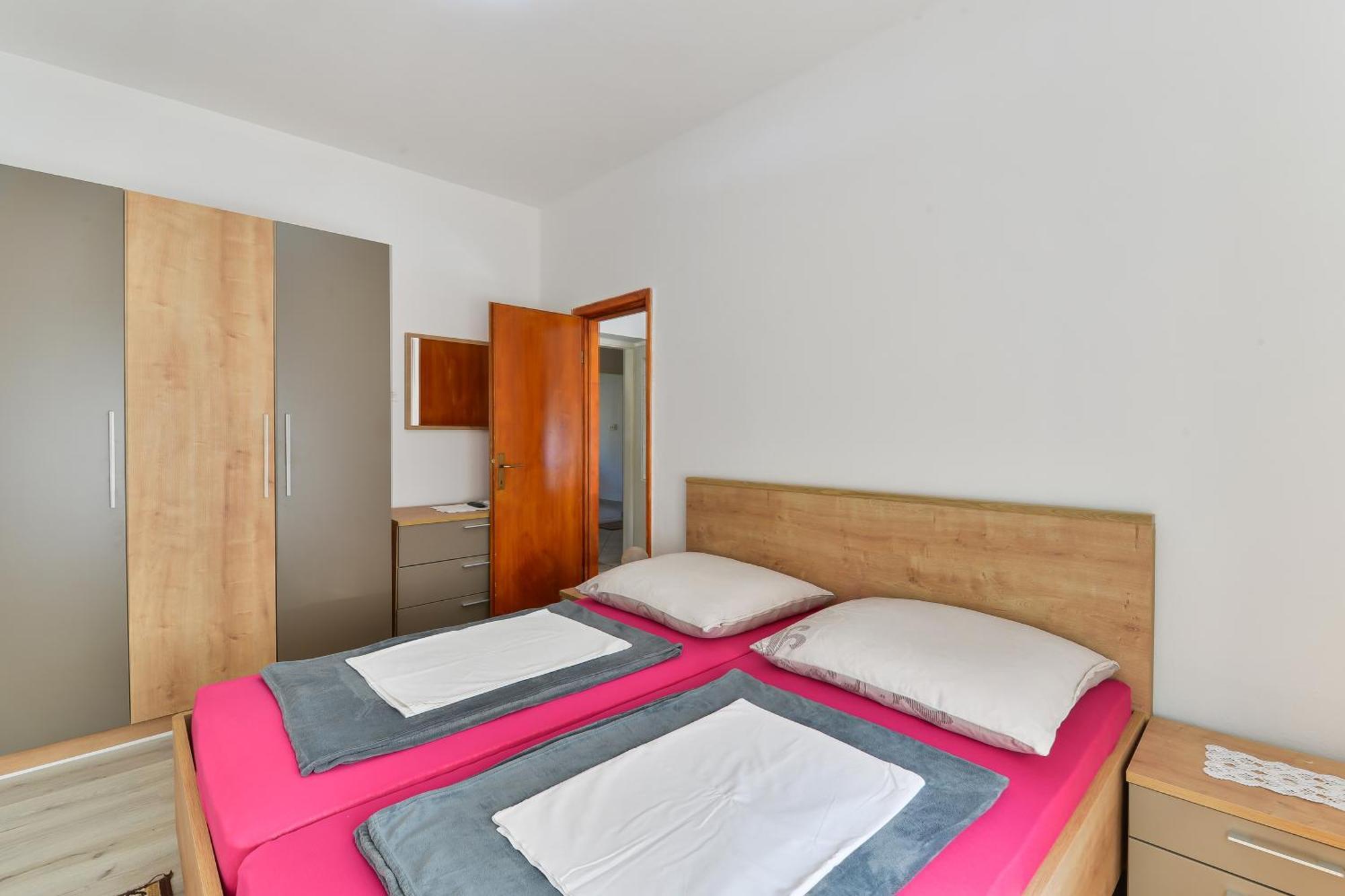 Apartments With A Parking Space Nin, Zadar - 19555 客房 照片